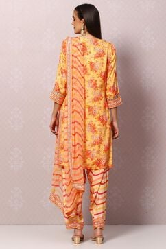 Yellow Viscose Straight Kurta Salwar Pants Suit Set image number 4