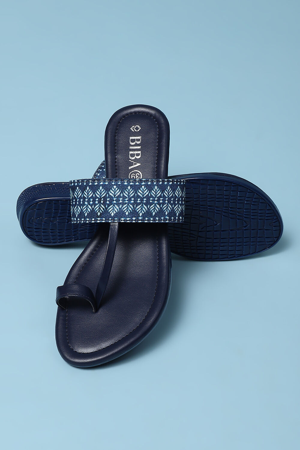 Fabric toe best sale flip flops