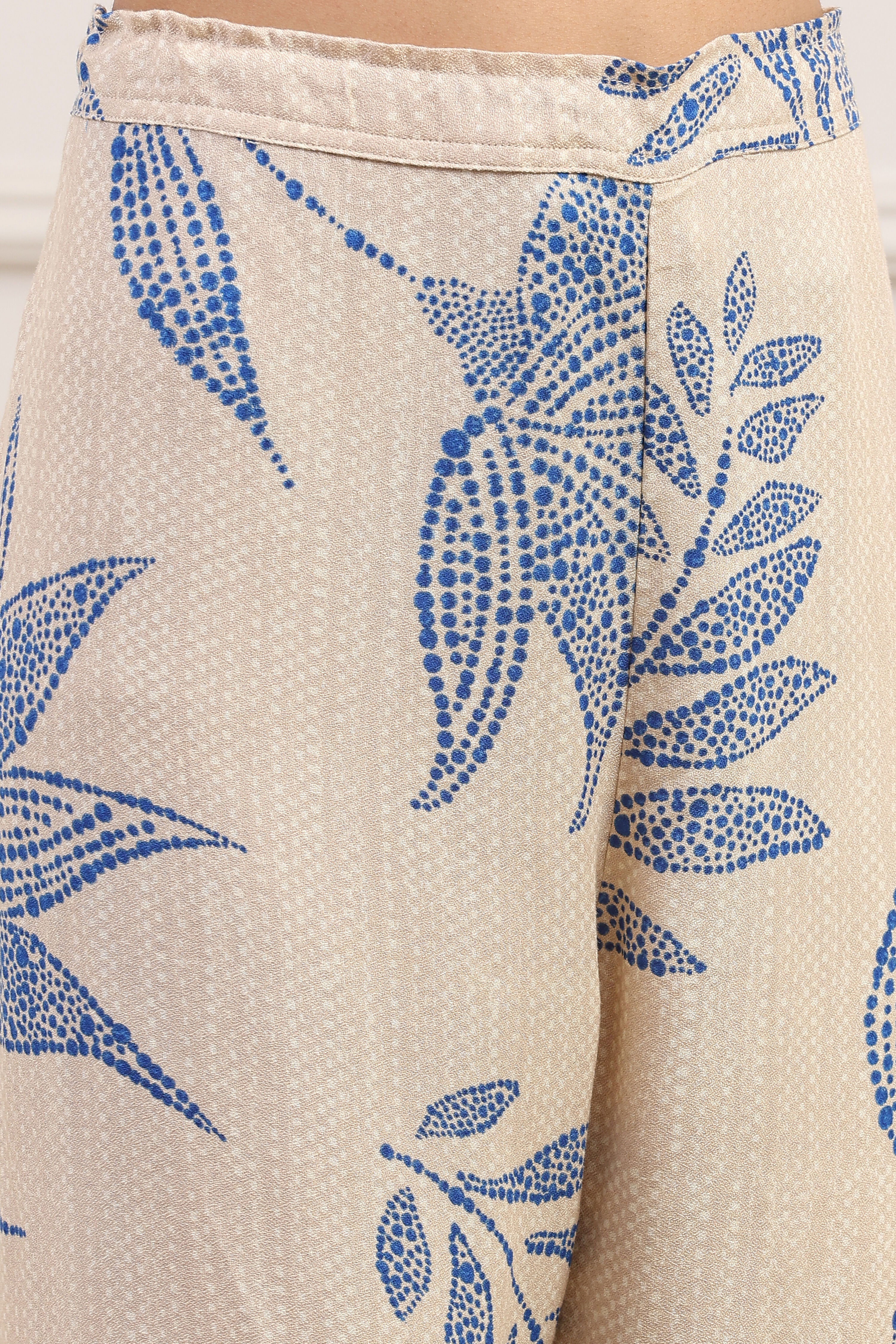 Blue LIVA Straight Printed 2 Piece Set image number 2