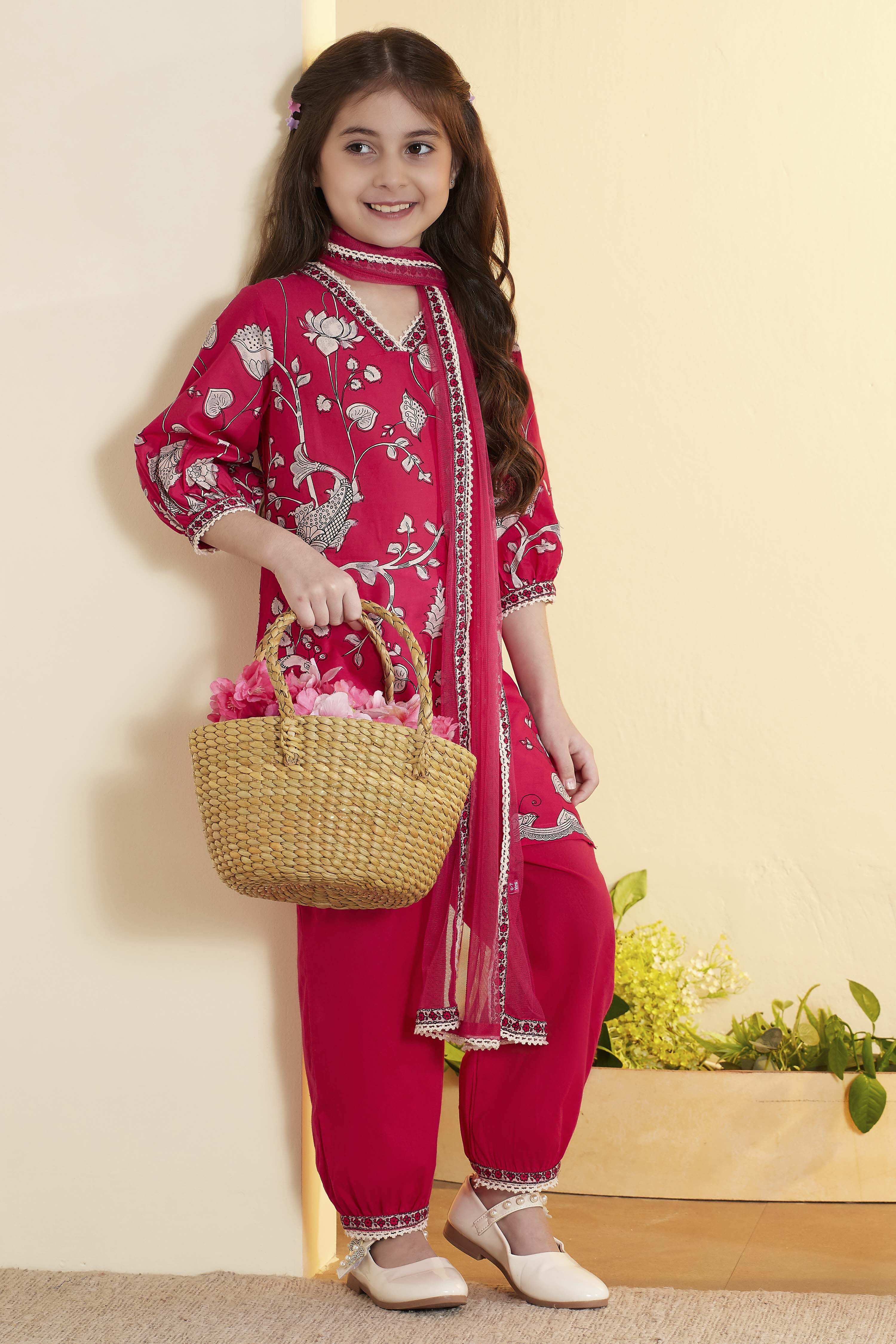 Pink Floral Printed Straight Cotton Kurta Set image number 0