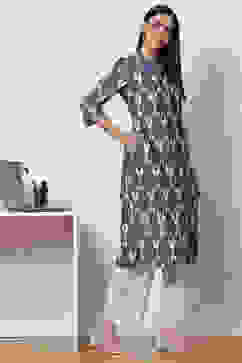 Blue & White Cotton woven 2 Piece Set image number 5