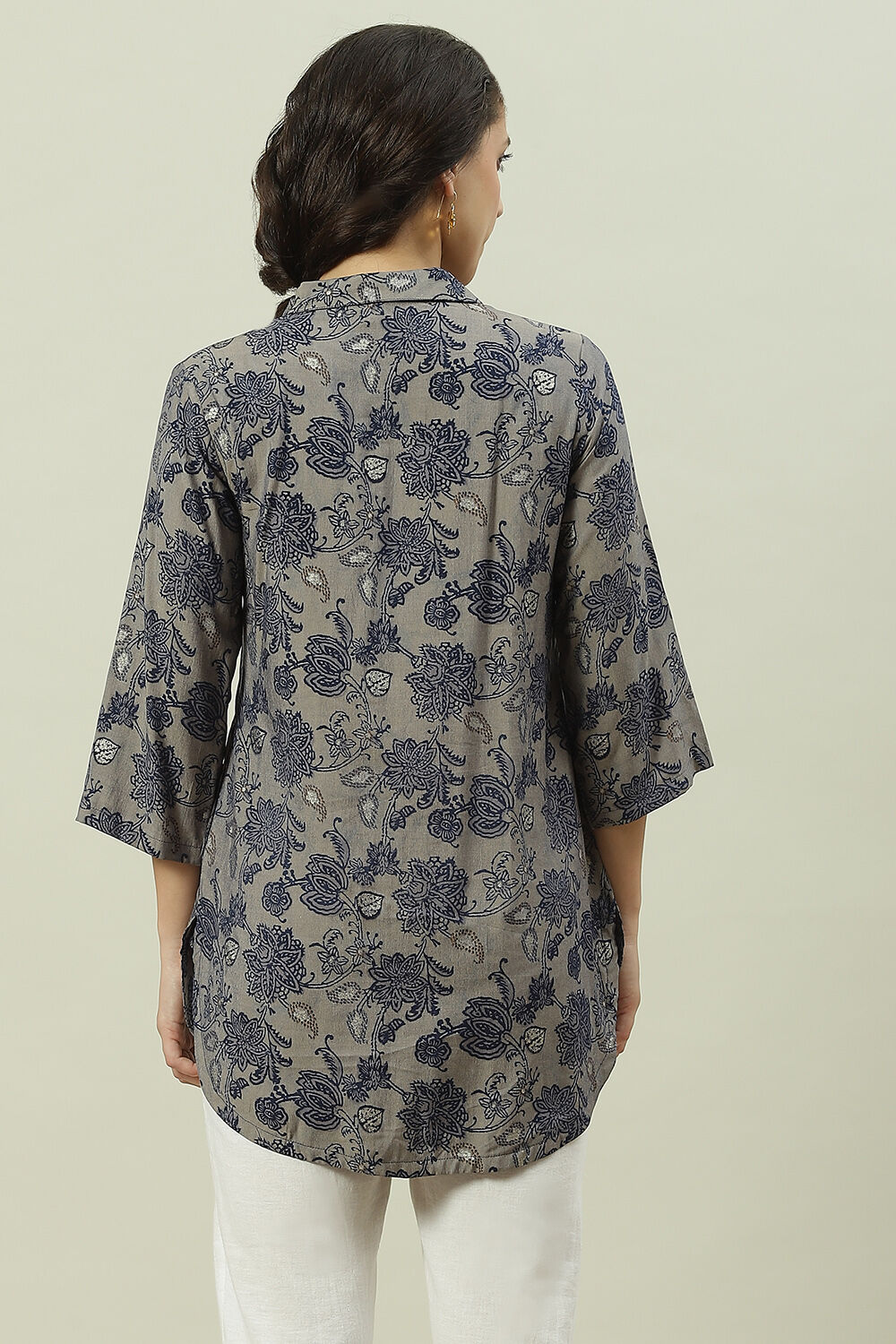 Blue  LIVA Straight Printed Shirt image number 4