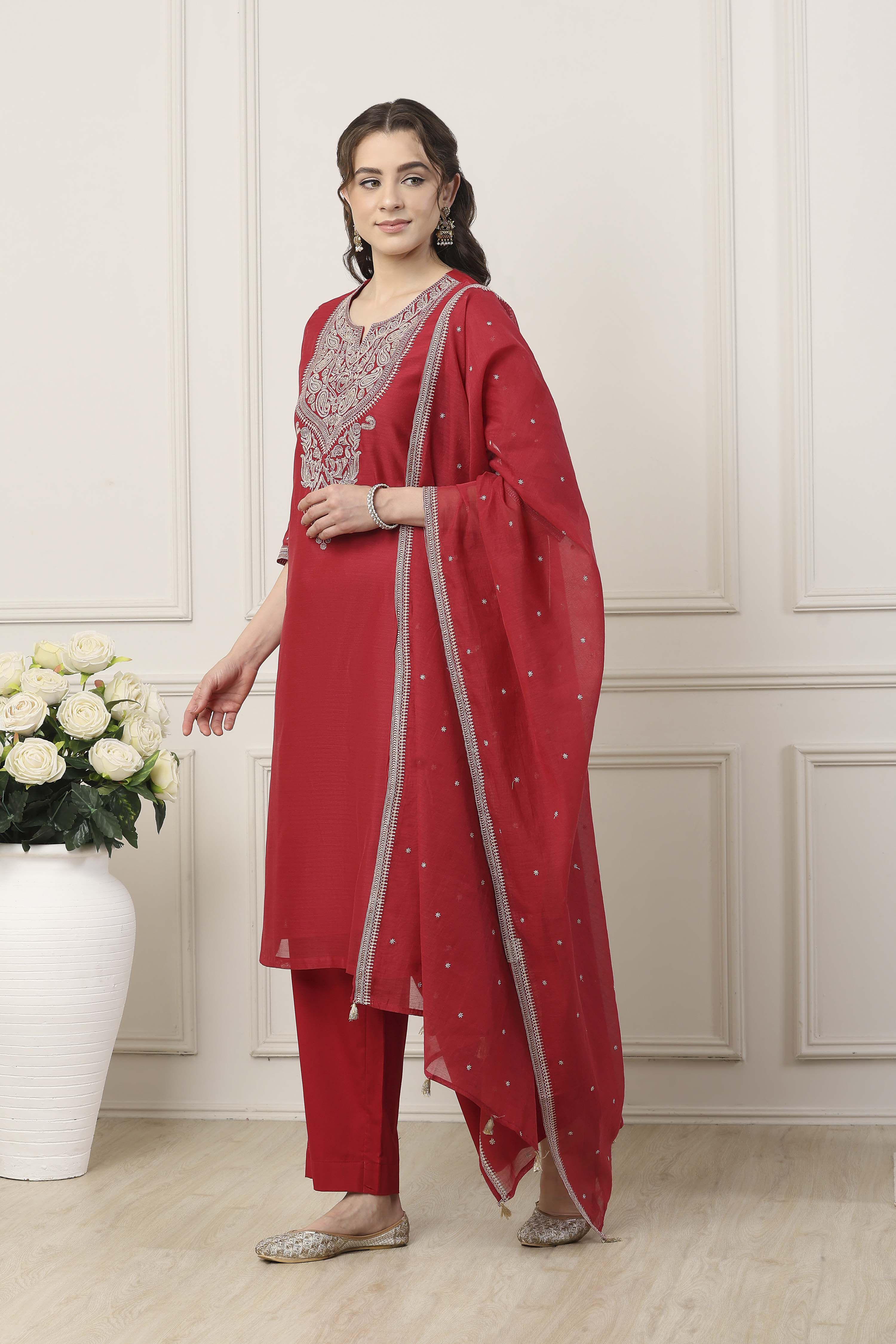 Red Poly Chanderi Yoke Embroidered Straight Suit Set image number 3