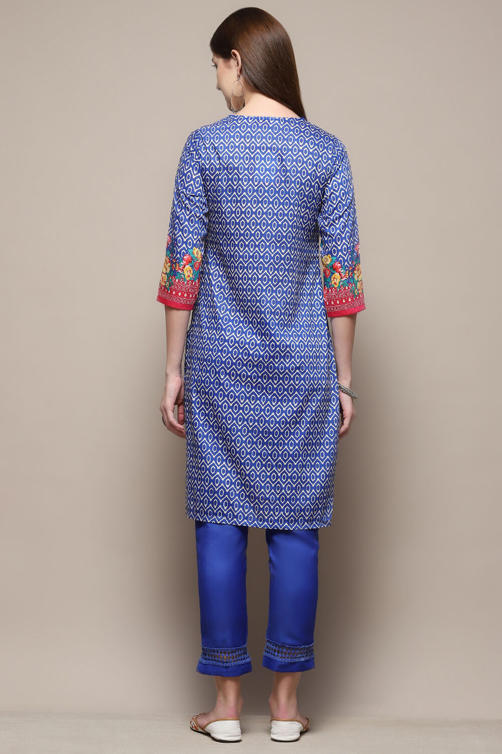 Black Cotton Straight Kurta Slim Pant Suit Set image number 5