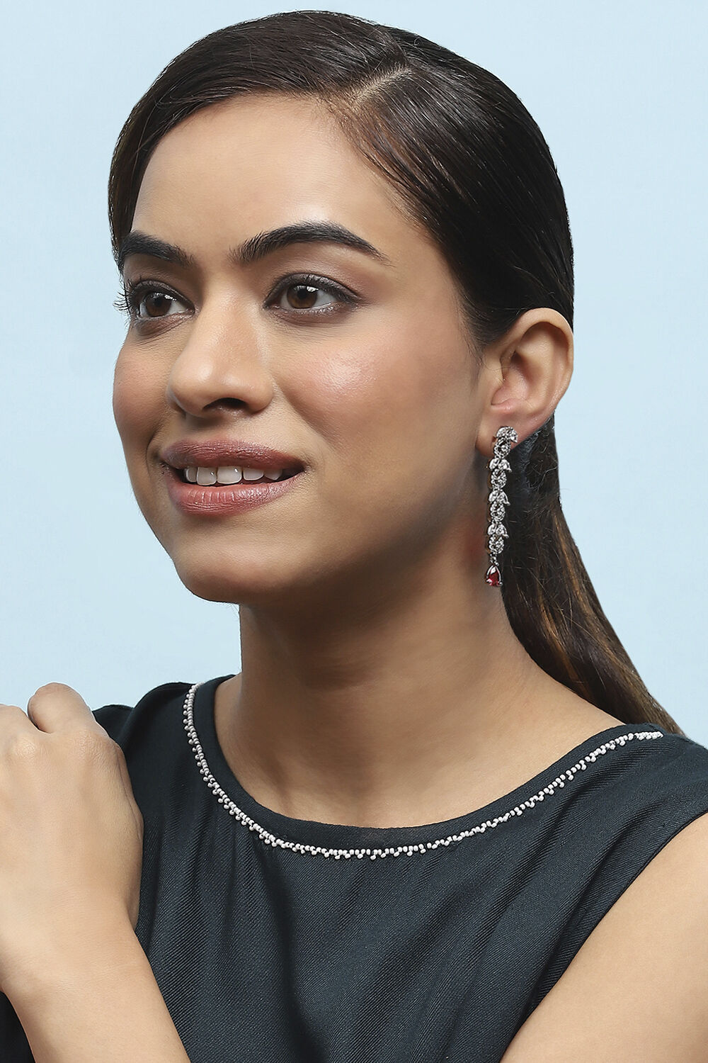 Red Brass Drop & Danglers image number 1