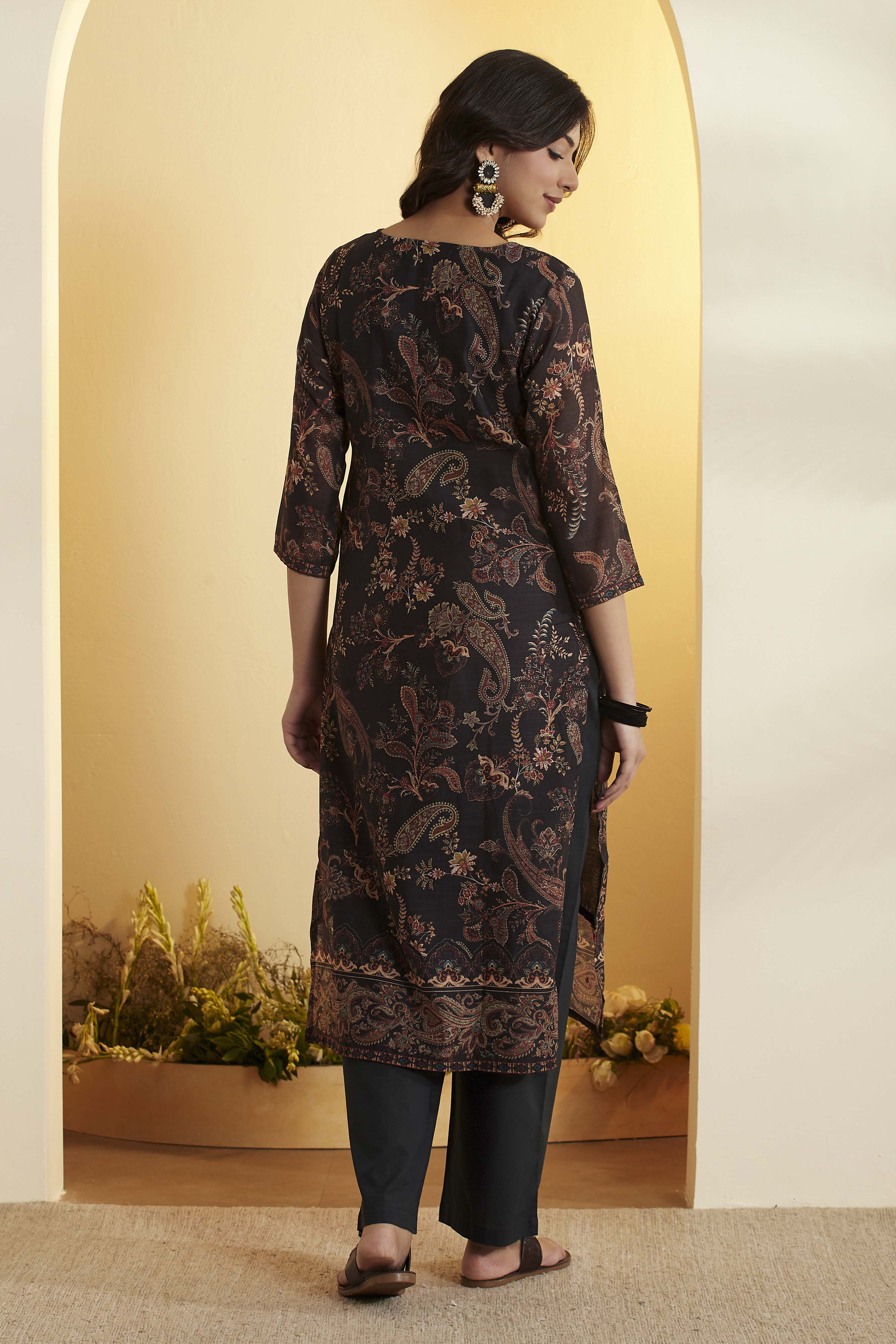 Black Paisley Printed Poly Linen Kurta Set image number 5