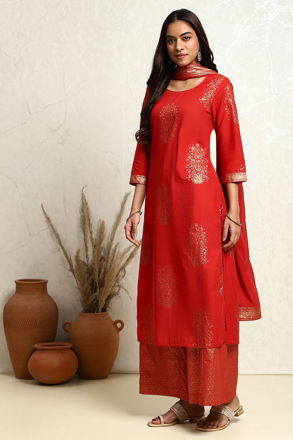 Red Cotton Printed Straight Suit Set image number 3