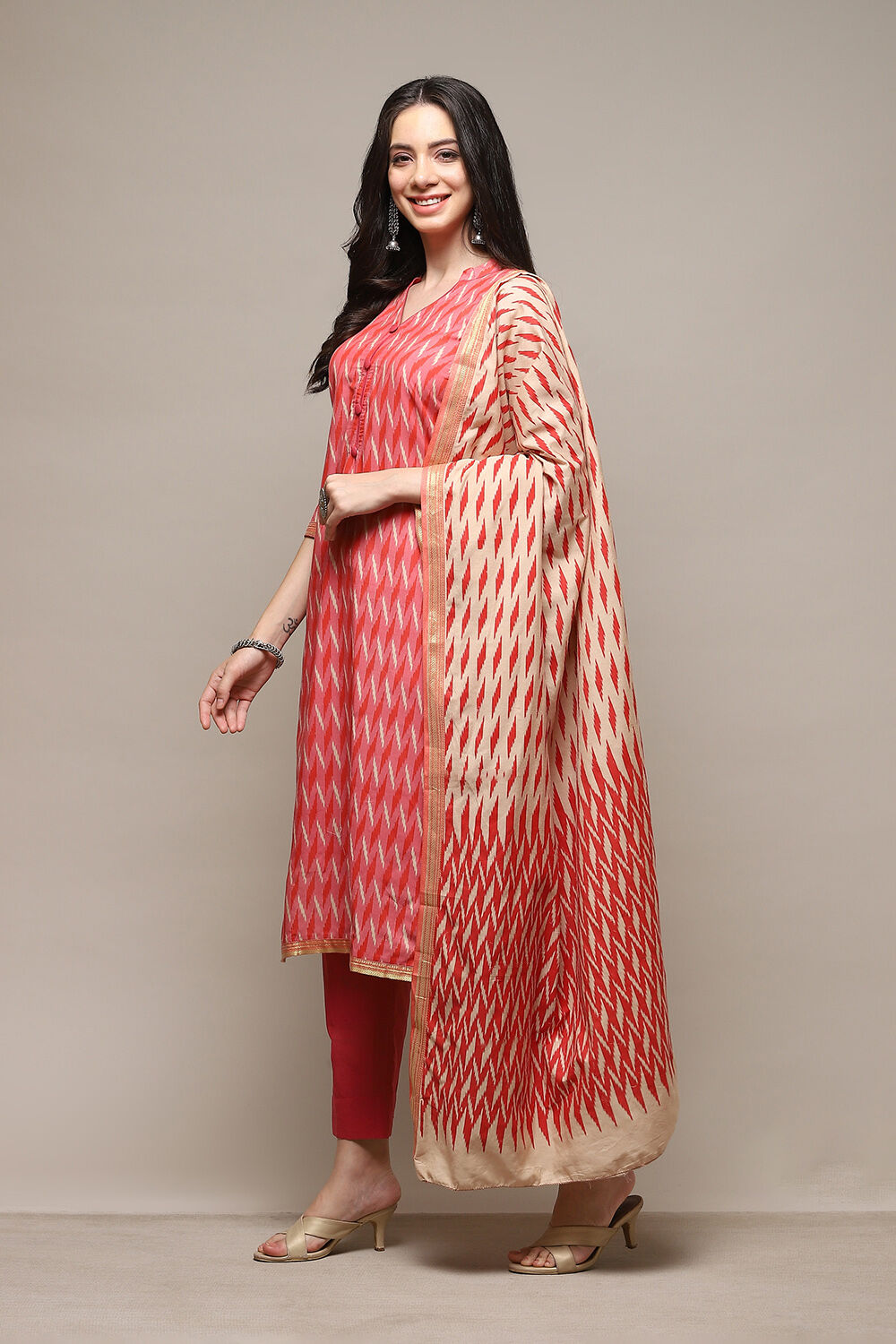 Pink Cotton Handloom Unstitched Suit Set image number 6