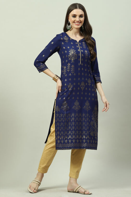 Red LIVA Straight Printed Kurta image number 2