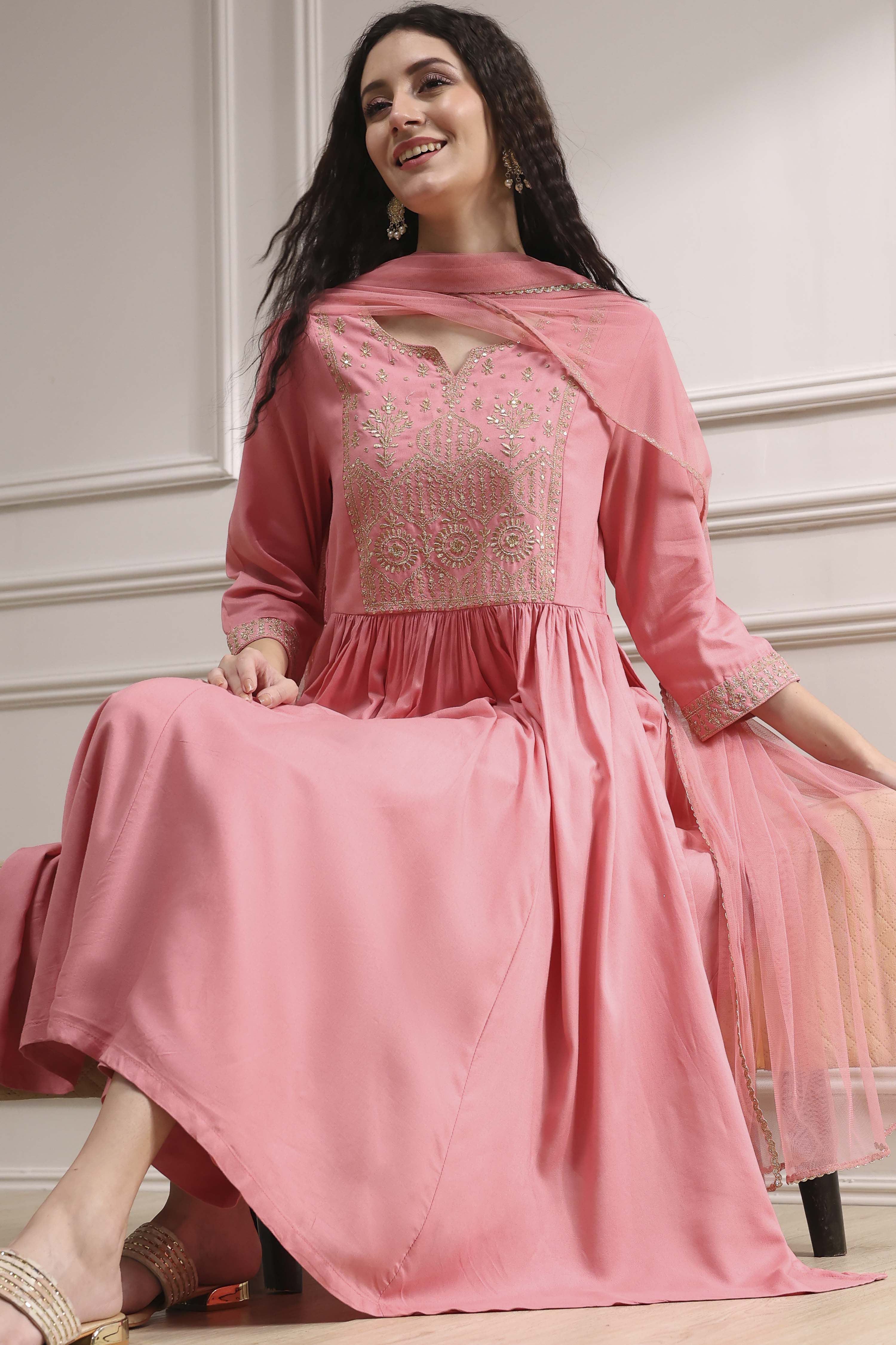 Peach-Colored Embroidered Gathered Suit Set image number 7