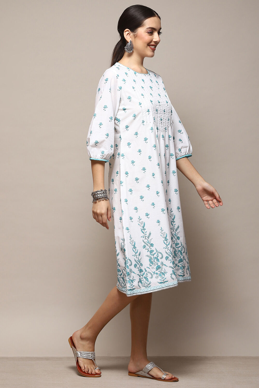 Lavender Cotton Blend Printed Kurta image number 4