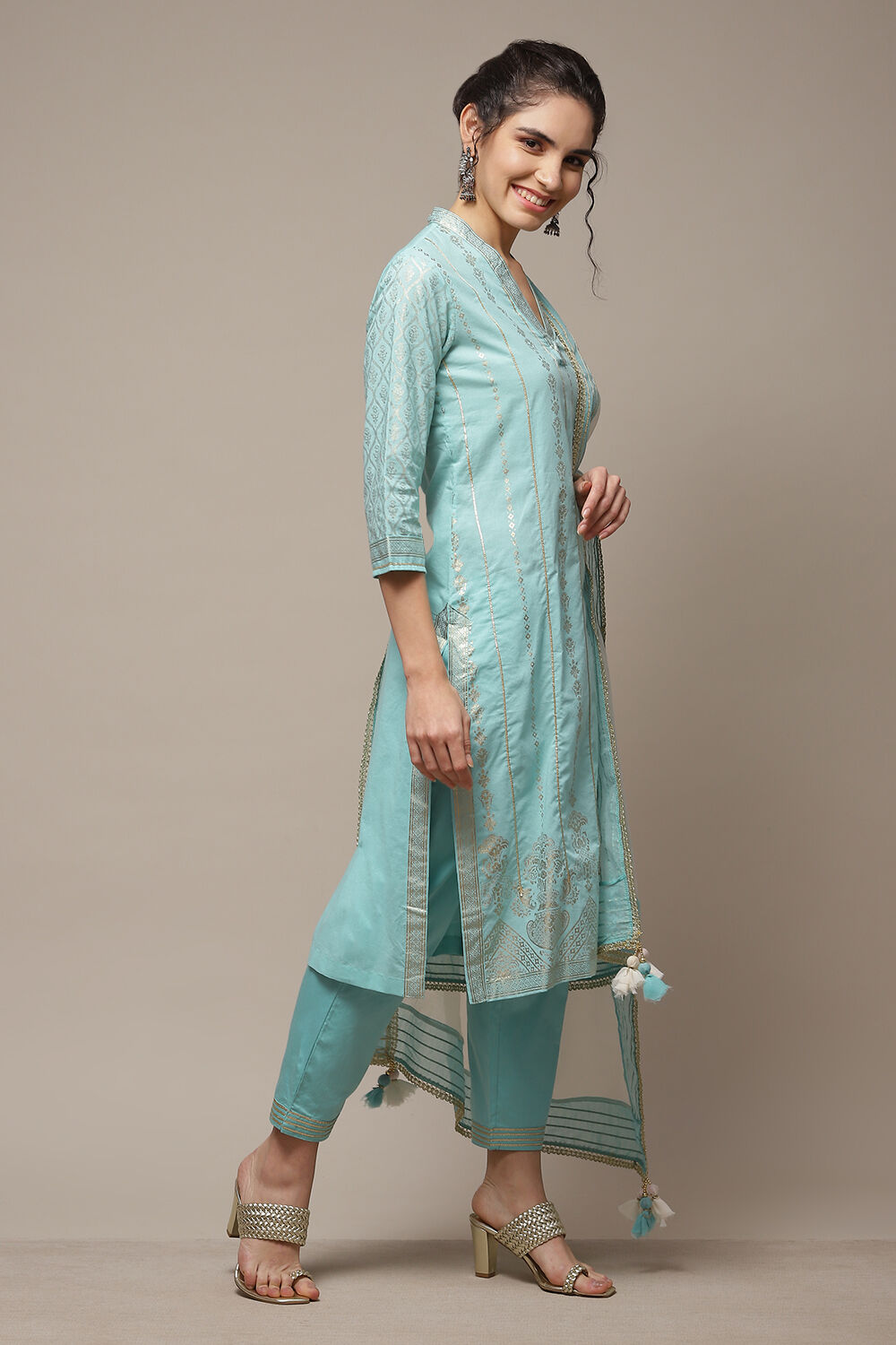 Fuchsia Cotton Straight Kurta Pants Suit Set image number 4