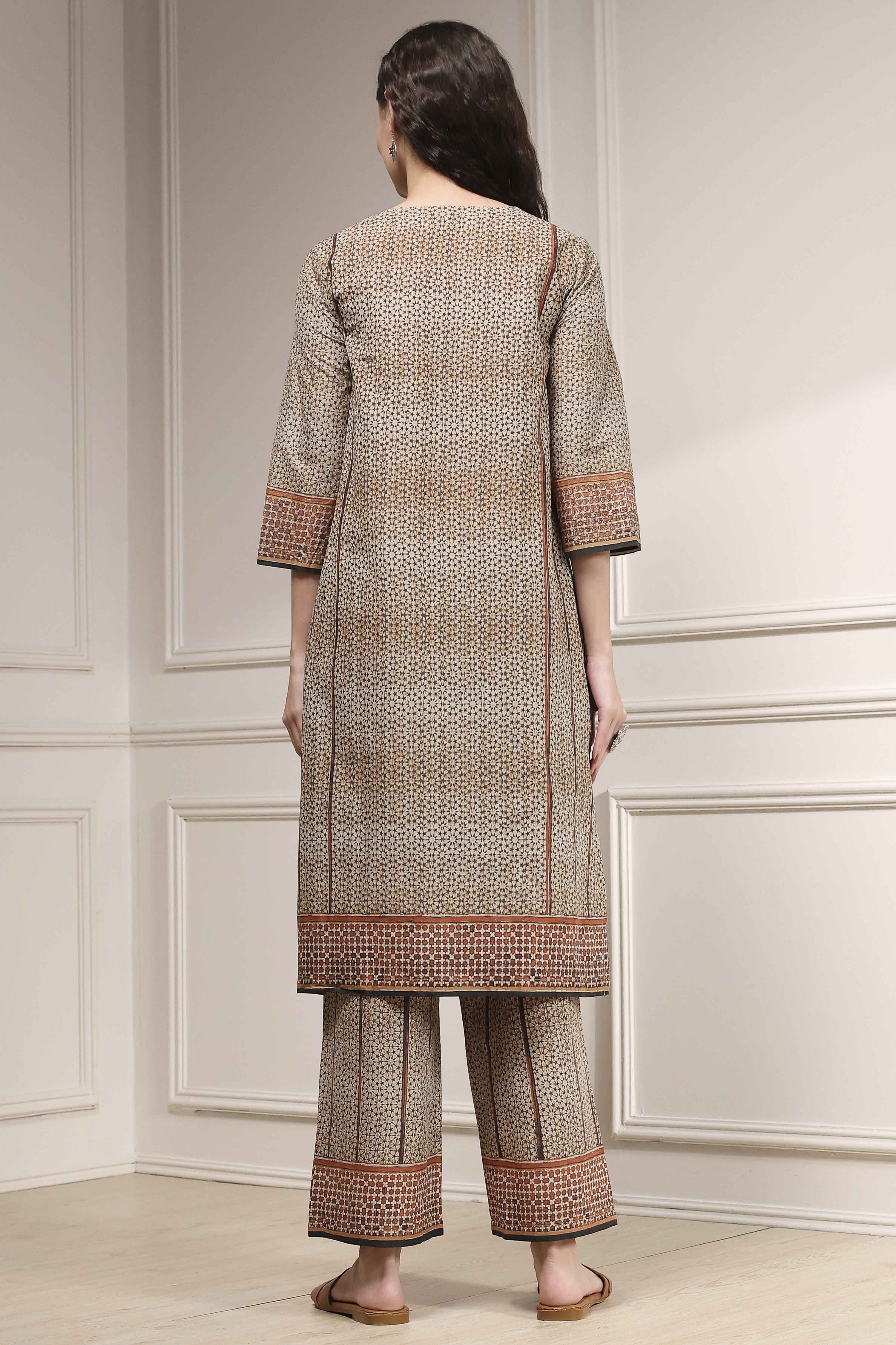 Brown Cotton Printed Straight Suit Set image number 4