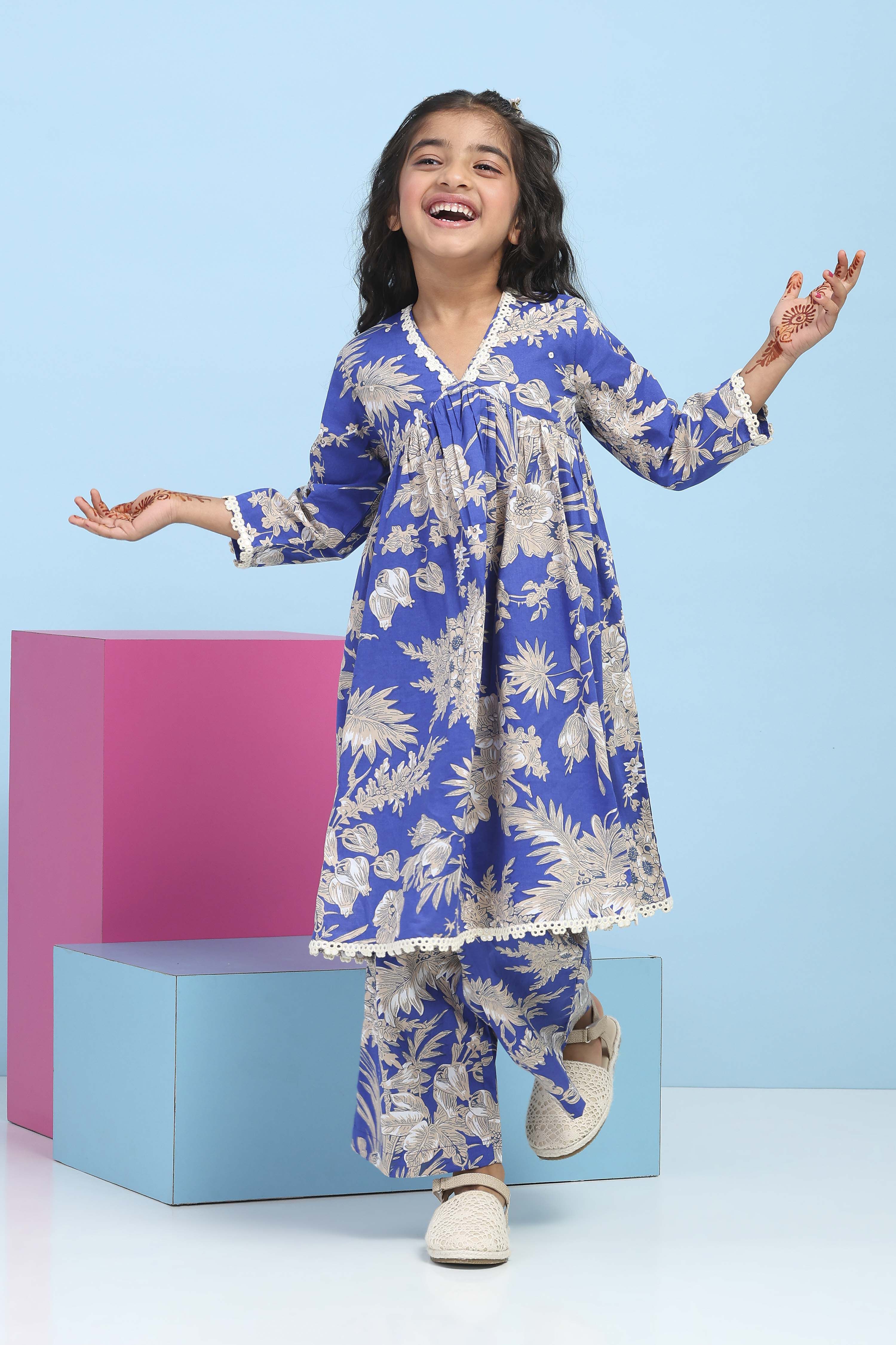 Blue Cotton Printed Gathered Suit Set image number 6