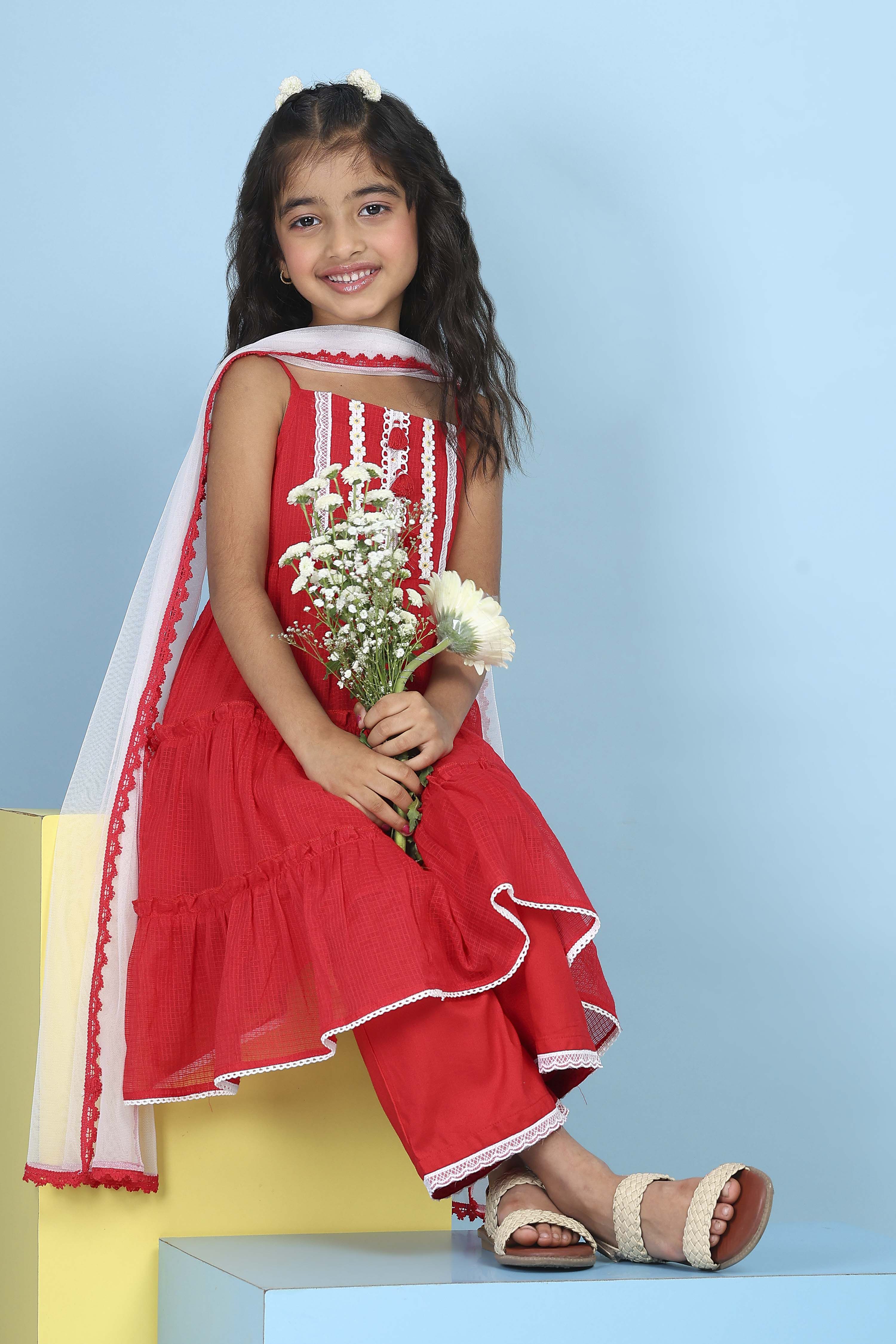 Red Cotton Solid Tiered Suit Set image number 7