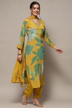 Yellow Crepe Unstitched Suit set image number 7