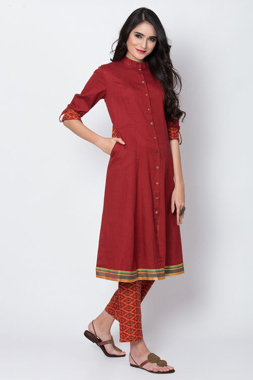 Red Cotton Flax Front Open Kurta Pant Suit Set image number 3