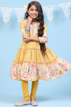 Yellow Rayon Flared Printed Kurta Set image number 3