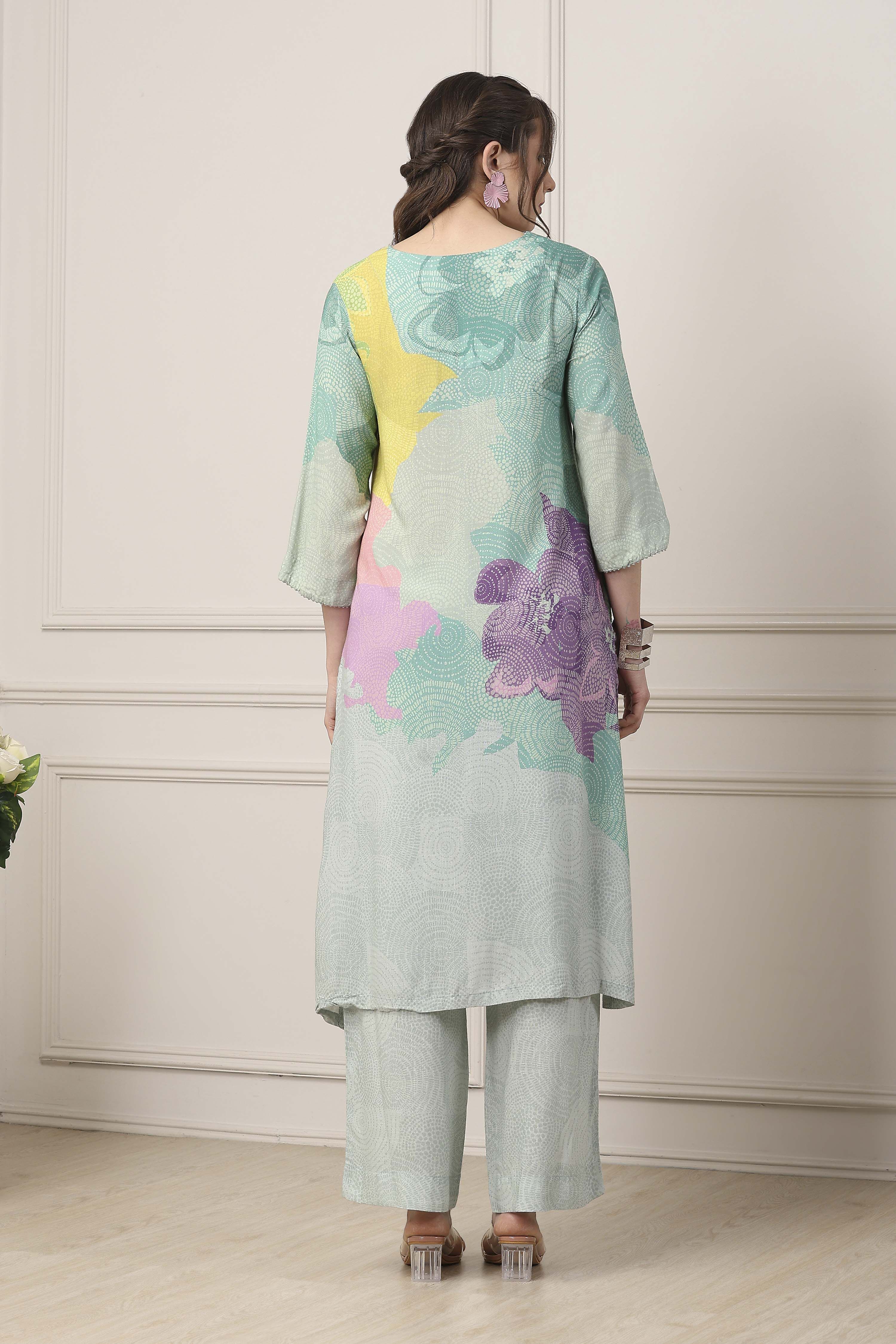 Green Abstract Printed Straight Suit Set image number 4