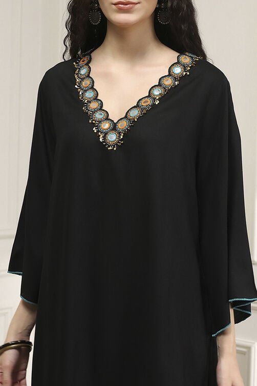 Black Solid Relaxed Straight Suit Set image number 1