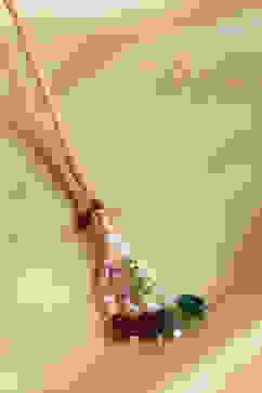 Red Alloy Necklace Set image number 3