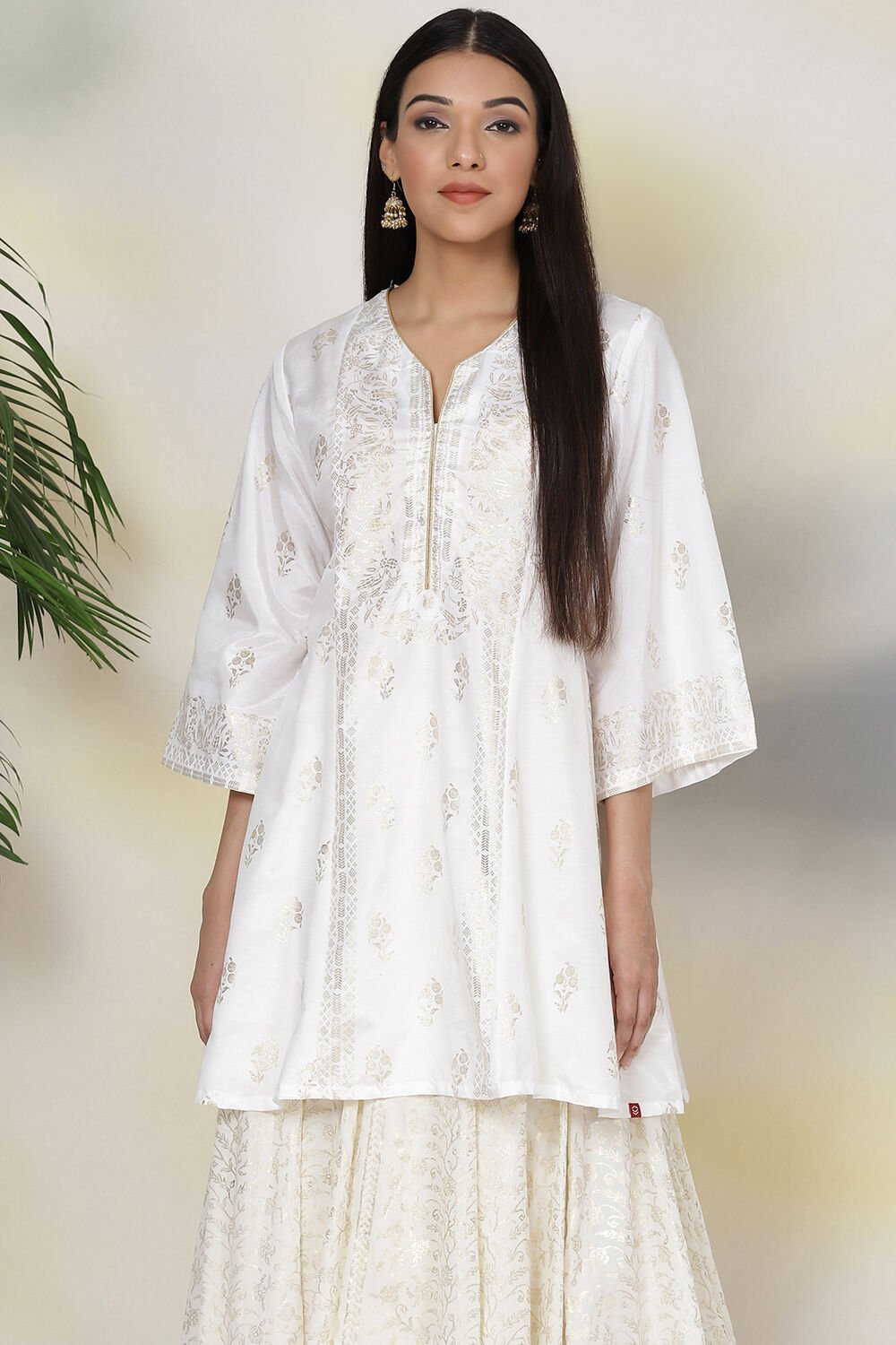 Off white short kurti outlet