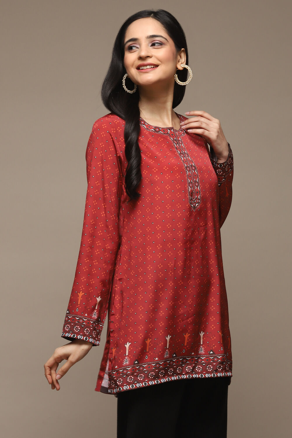 Red Cotton Blend Printed Kurti image number 3
