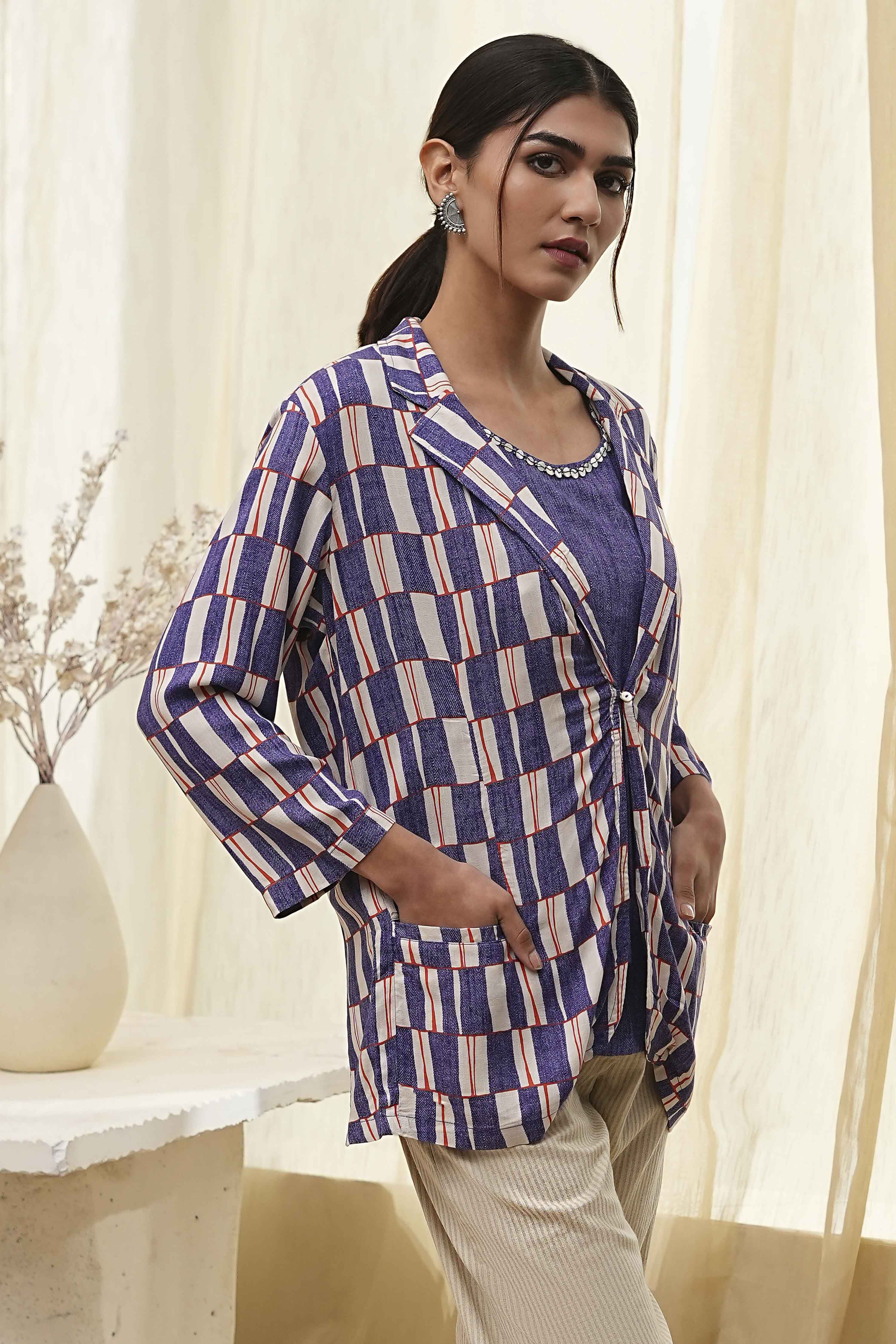 Blue Printed Straight Jacket image number 4