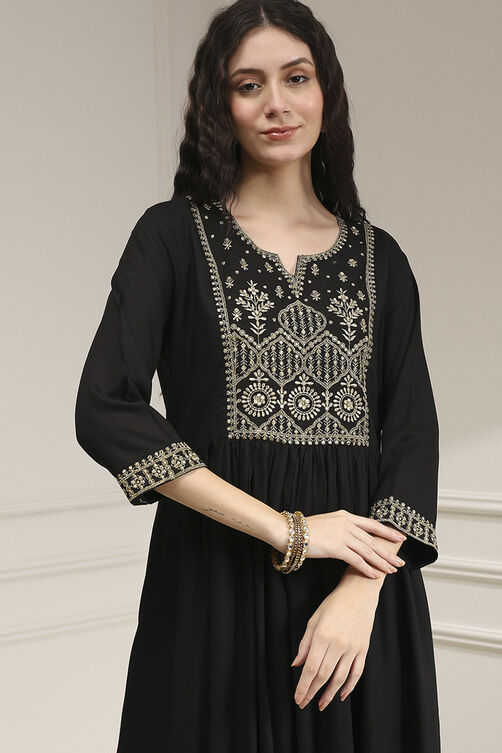 Black Dyed Gathered Suit Set image number 1