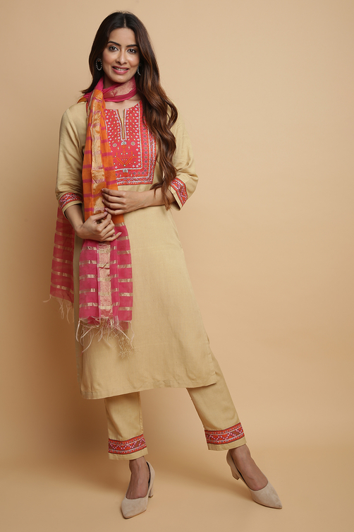 Beige Rayon Straight Kurta Regular Pant Suit Set image number 4