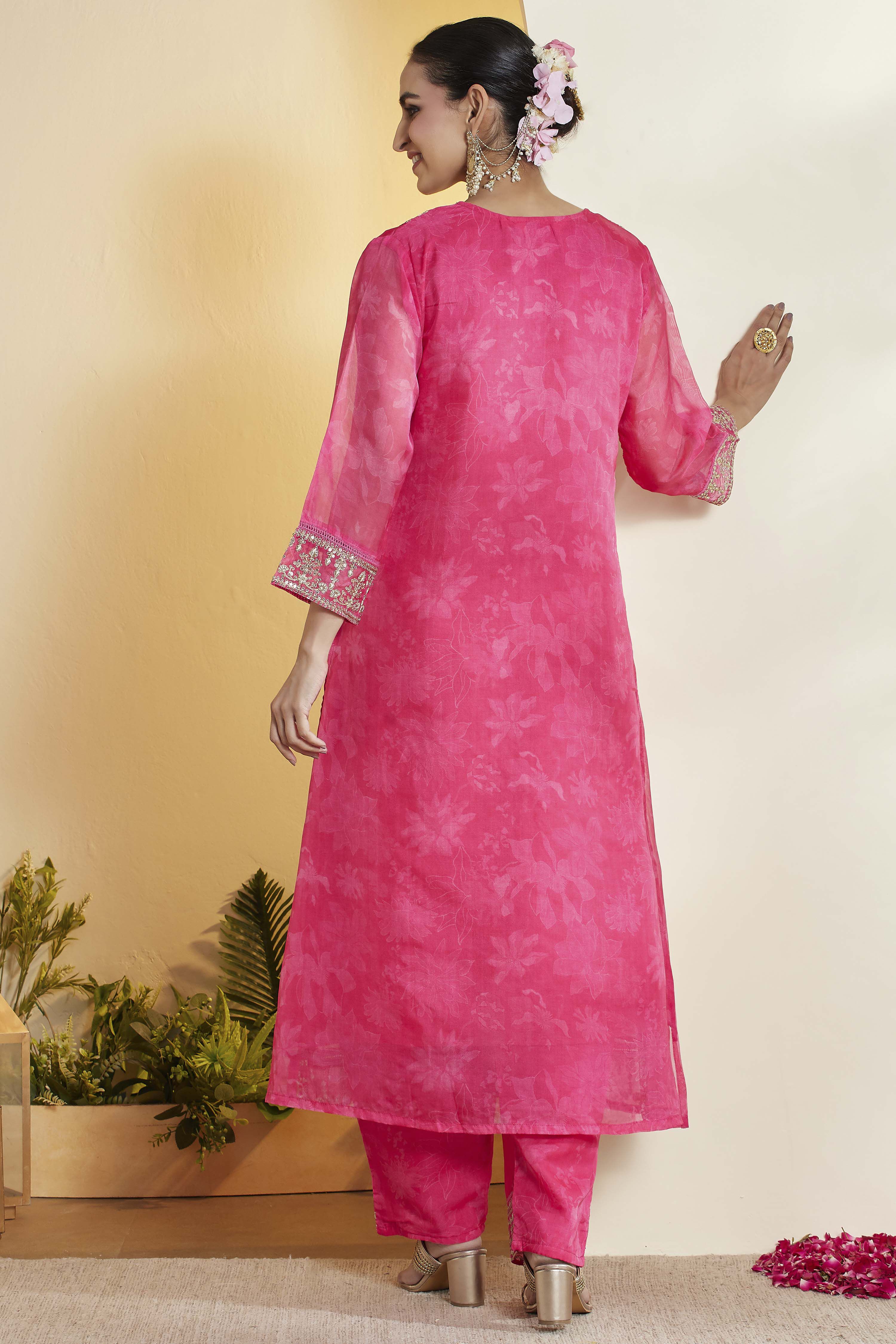 Pink Polyester Straight Suit Set image number 6
