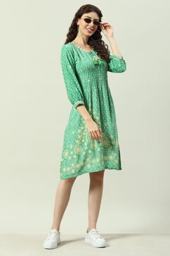 Green LIVA Flared Printed Dress image number 5
