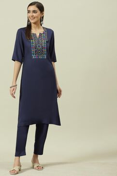 Navy Solid LIVA Straight Kurta Slim Pant Suit Set image number 5