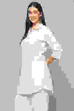 White Cotton Embroidered Straight Short Kurta image number 2