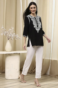 Black Embroidered Straight Short Kurta image number 0