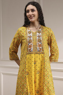 Yellow Cotton Printed A-Line Suit Set image number 2