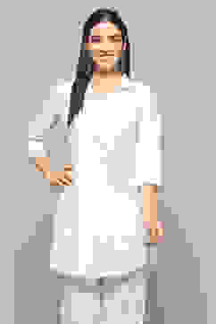 White Cotton Embroidered Straight Short Kurta image number 5