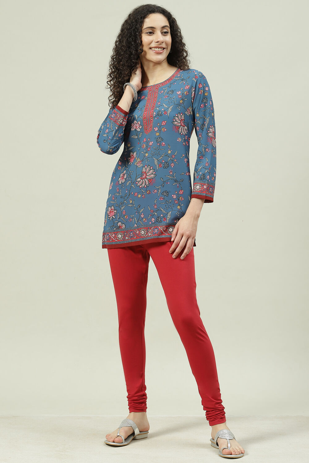 Dark Red Cotton Blend Solid Churidar image number 5