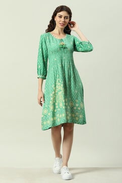 Green LIVA Flared Printed Dress image number 0