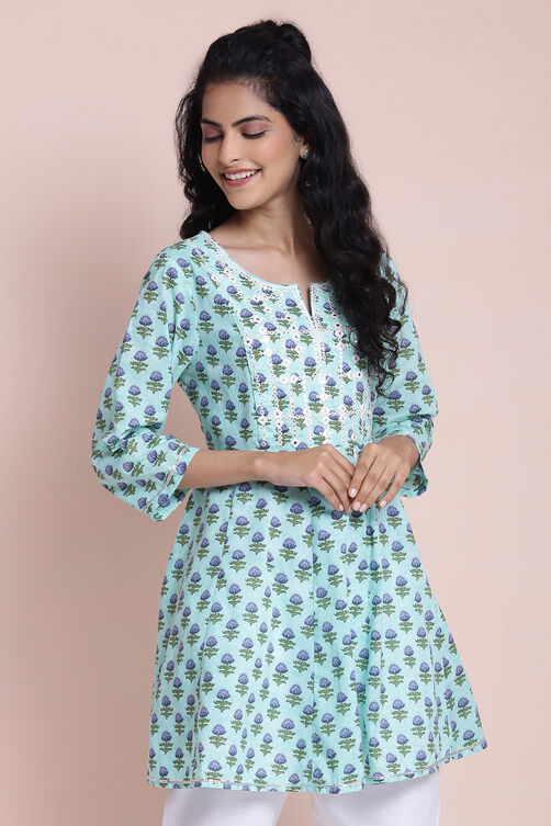 Mint Cotton Printed Kurti image number 3