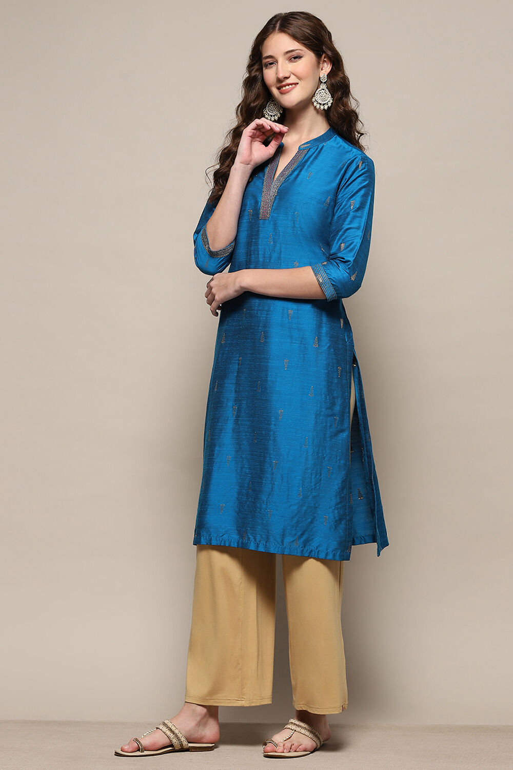Blue Yard-Dyed Straight Kurta image number 2