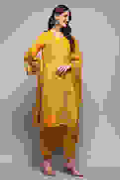 Yellow Cotton Straight Embroidered Kurta Slim Pant Suit Set image number 6