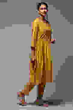 Mustard Rayon Flared Kurta image number 4