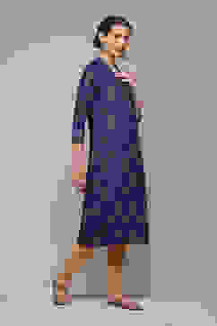 Pink & Purple LIVA Straight Printed Kurta image number 3