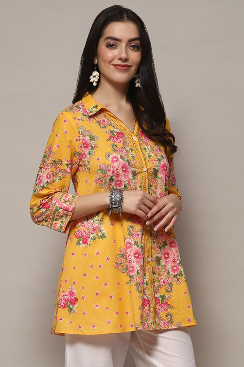 Yellow Cotton Straight Kurta image number 4