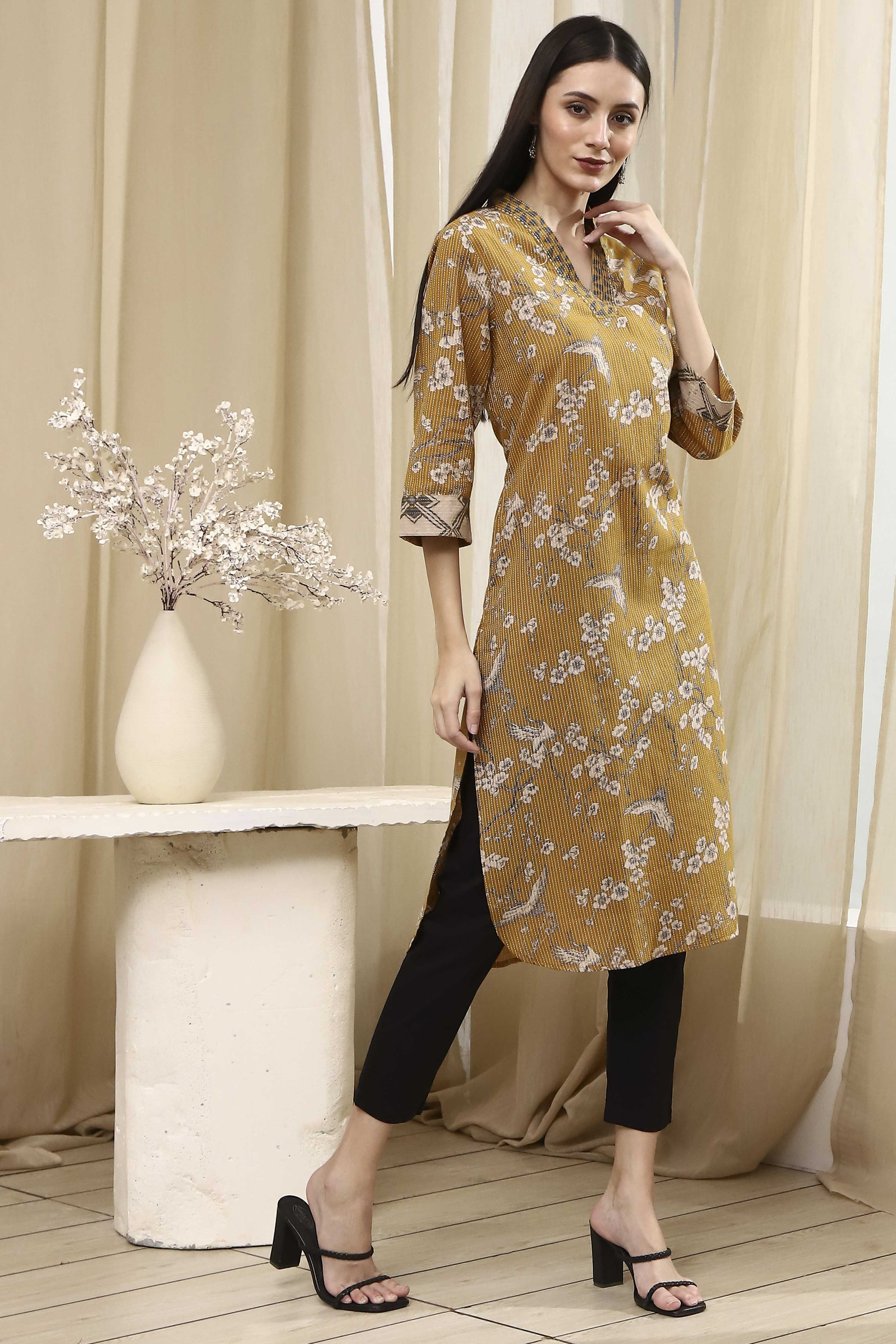 Mustard Yellow Cotton Printed Straight Kurta image number 4