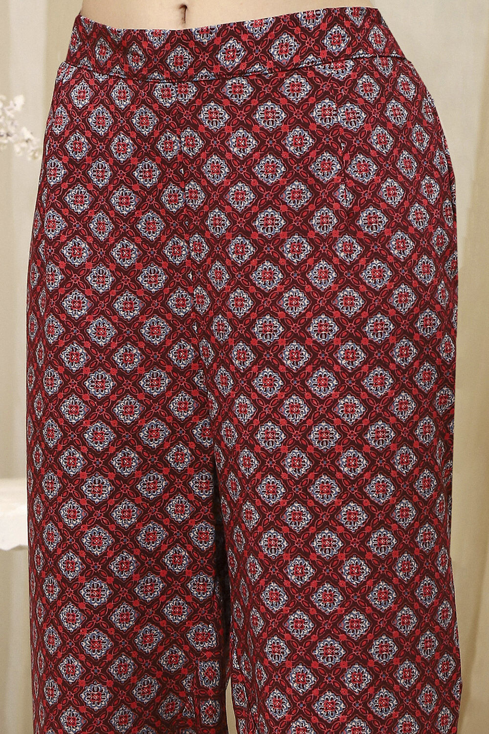 Brown Solid Gathered Straight Suit Set image number 2