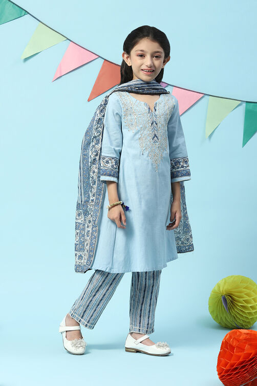 Powder Blue Cotton Kalidar Kurta Slim Pants Suit Set image number 6