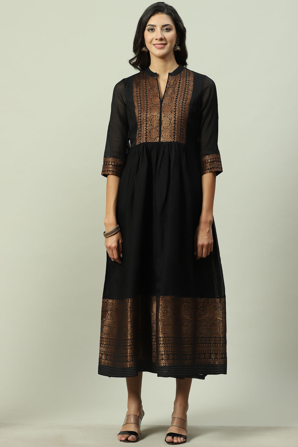 Black Yarn-Dyed Flared Kurta image number 5