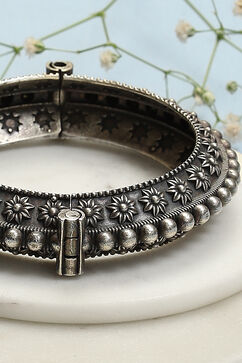 Oxidised Brass Bangles image number 2